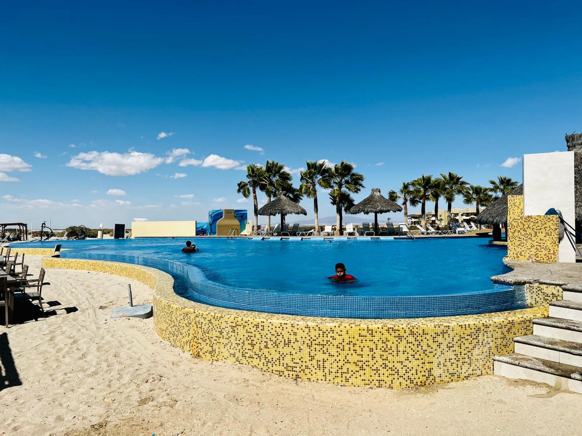 Rocky Point - Ocean Front - King - Suites - Sleeps12 - Gated - Pools Wi-Fi Bahia La Choya Екстериор снимка